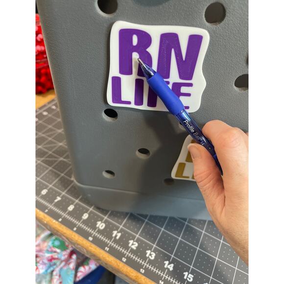 Lot of 5 Slightly Imperfect RN Nurse Themed Bogg Bag Charms - Picture 2 of 6